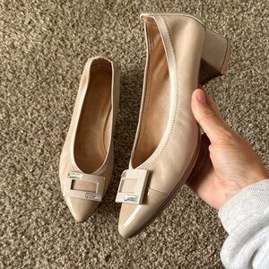 Hispanitas Heeled Flat with Buckle